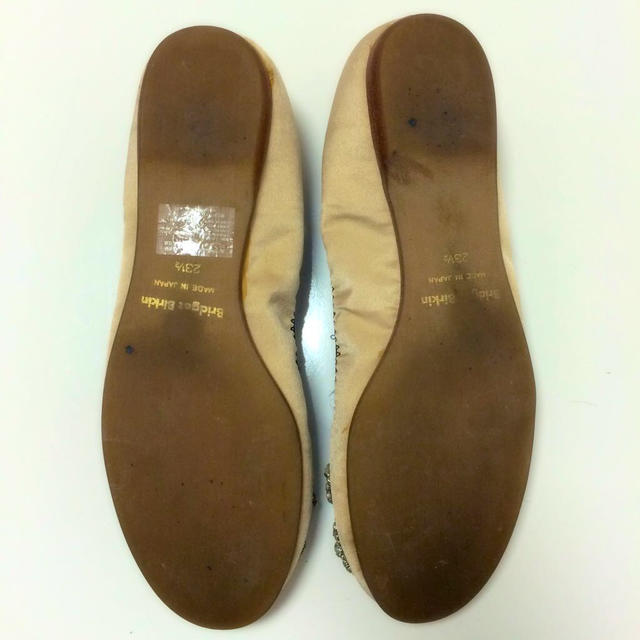 Bridget Birkin(ブリジットバーキン)のビジューフラットシューズ レディースの靴/シューズ(ハイヒール/パンプス)の商品写真
