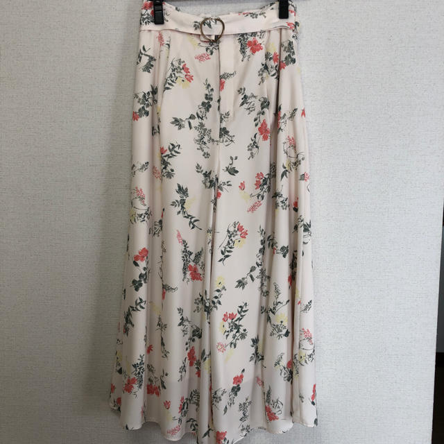 JILLbyJILLSTUART 花柄ガウチョ