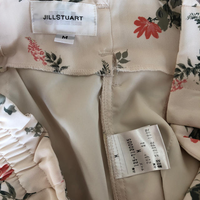 JILL by JILLSTUART JILL by JILLSTUART 花柄ガウチョパンツの通販 by るんるん ジルバイジルスチュアート ガウチョパンツ