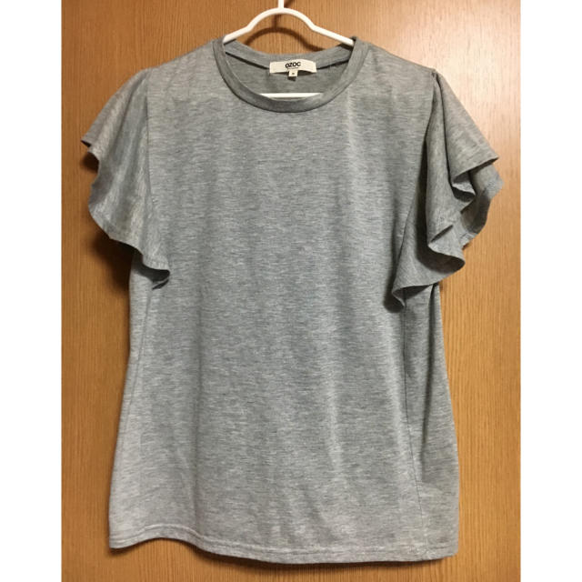 OZOC(オゾック)のOZOC  フリル袖Tシャツ  グレー レディースのトップス(Tシャツ(半袖/袖なし))の商品写真