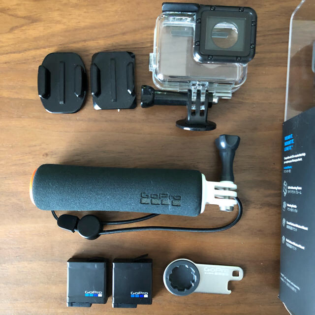 GoPro(ゴープロ)のGoPro HERO5  ダイビングセット スポーツ/アウトドアのスポーツ/アウトドア その他(マリン/スイミング)の商品写真