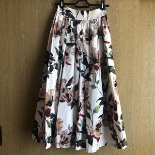 ザラ(ZARA)のZARA★スカート(ひざ丈スカート)