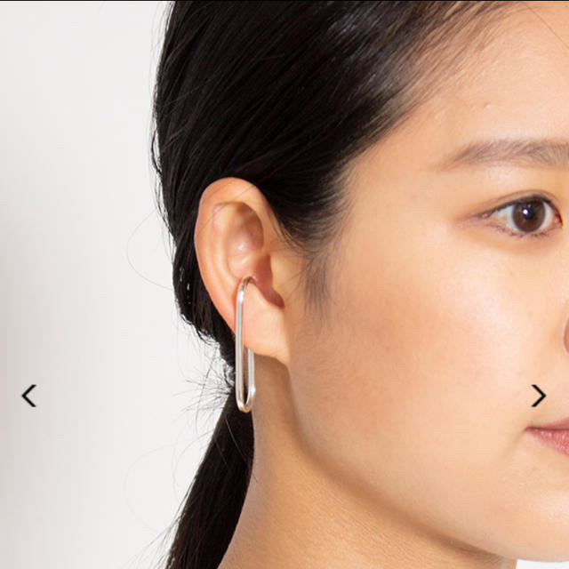 HYKE(ハイク)のHYKE ハイク EAR CUFF(BIG) SILVER 04 レディースのアクセサリー(イヤーカフ)の商品写真