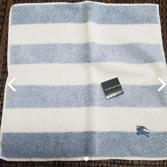 BURBERRY(バーバリー)の★新品★BURBERRY　タオルハンカチ2枚セット レディースのファッション小物(ハンカチ)の商品写真