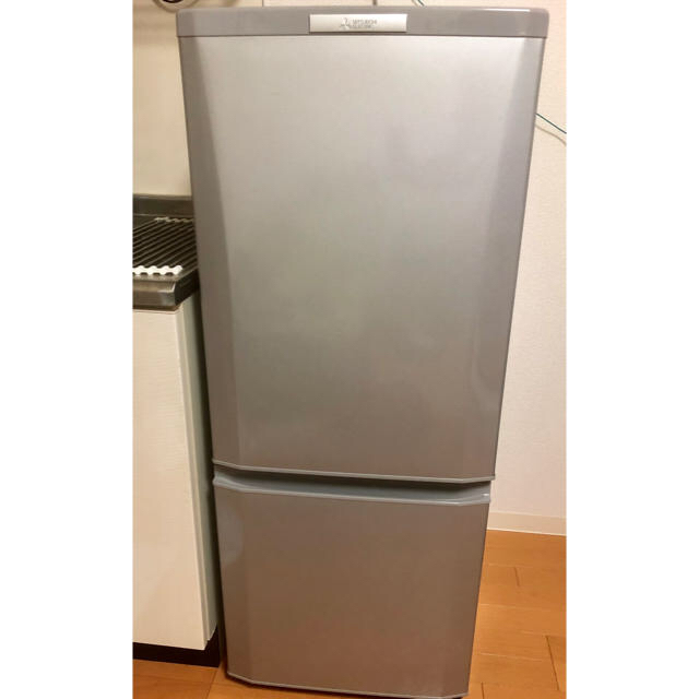 三菱(ミツビシ)の215年製 三菱 ノンフロン 2ドア冷蔵冷凍庫 146L  コメント必須です‼️ スマホ/家電/カメラの生活家電(冷蔵庫)の商品写真