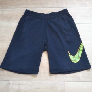 ナイキ(NIKE)のNIKE(ナイキ) スウェットハーフパンツ Mサイズ ブラック(ショートパンツ)