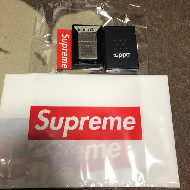 Supreme - 19SS Supreme Diamond Plate Zippoの通販 by dmztti's shop｜シュプリームならラクマ