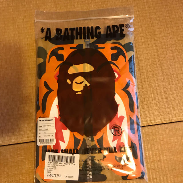 A BATHING APE(アベイシングエイプ)のA bathing ape 1st camo tiger tee メンズのトップス(Tシャツ/カットソー(半袖/袖なし))の商品写真