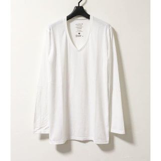 エイケイエム(AKM)のattack the mind7 by AKM Vネックカットソー WHT(Tシャツ/カットソー(七分/長袖))