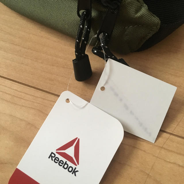 Reebok(リーボック)の【未使用タグ付き】Reebok,ショルダーバッグ レディースのバッグ(ショルダーバッグ)の商品写真