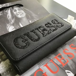 GUESS 三つ折り長財布