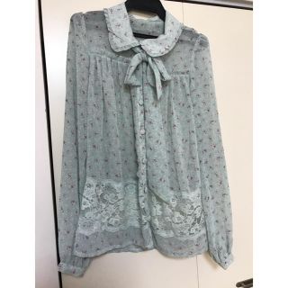 ベベローズ(beberose)のbeberoseボウタイリボン花柄シフォンブラウス(シャツ/ブラウス(長袖/七分))