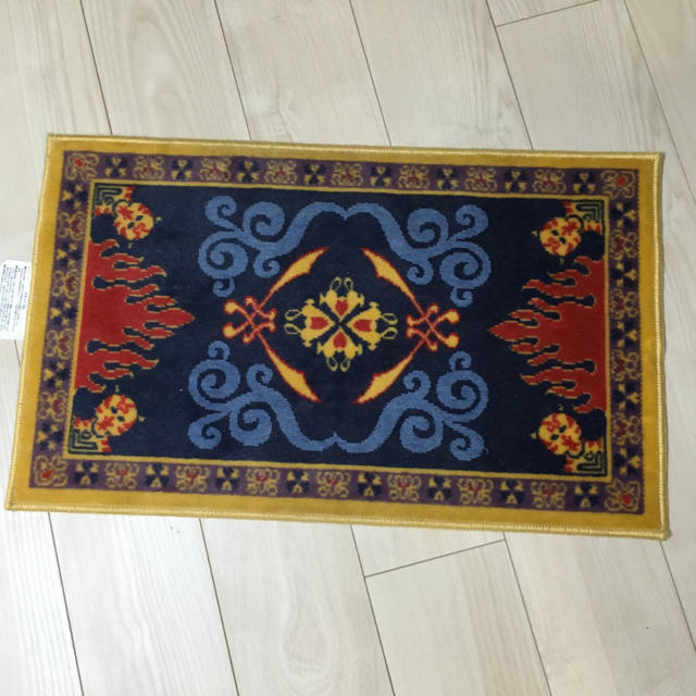 アラジン魔法の絨毯柄マット | フリマアプリ ラクマ