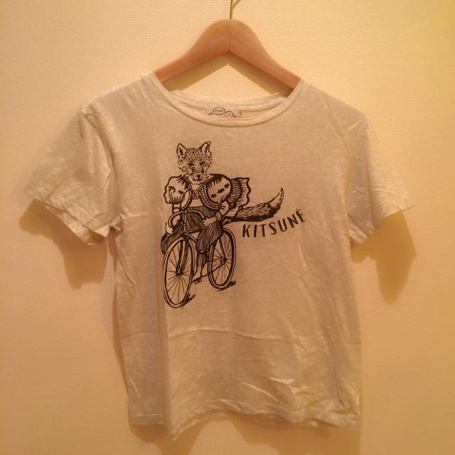 MAISON KITSUNE'(メゾンキツネ)のmaison kitsune レディースのトップス(Tシャツ(半袖/袖なし))の商品写真