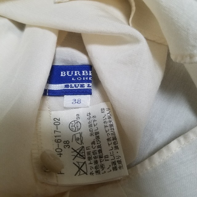 BURBERRY BLUE LABEL(バーバリーブルーレーベル)の最終価格　BURBERRY BLUE LABEL  ブラウス レディースのトップス(シャツ/ブラウス(半袖/袖なし))の商品写真