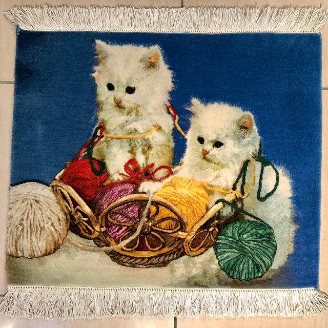 ☆まるで写真！可愛いペルシャ猫の手織りペルシャ絨毯☆
