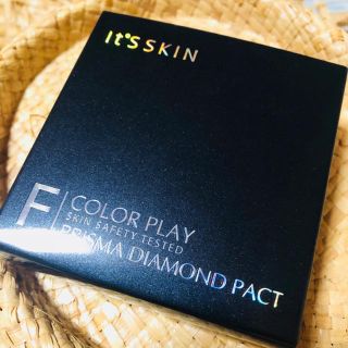 イッツスキン(It's skin)の Its skin  ダイヤモンド パクト SPF25 【新品未開封】オマケ付き(フェイスパウダー)