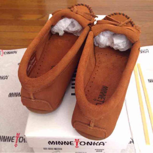 Minnetonka(ミネトンカ)の新品 9.5 ミネトンカキルティモカシン レディースの靴/シューズ(スニーカー)の商品写真