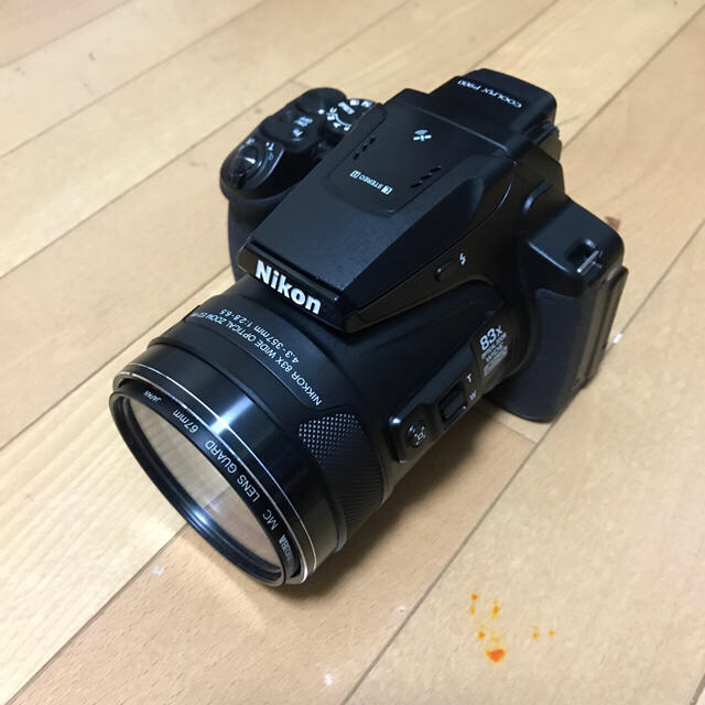 Nikon COOLPIX P900 / SONY DSC-WX350