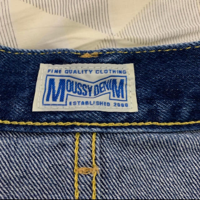 moussy(マウジー)のmoussyのデニムスカート レディースのスカート(ひざ丈スカート)の商品写真