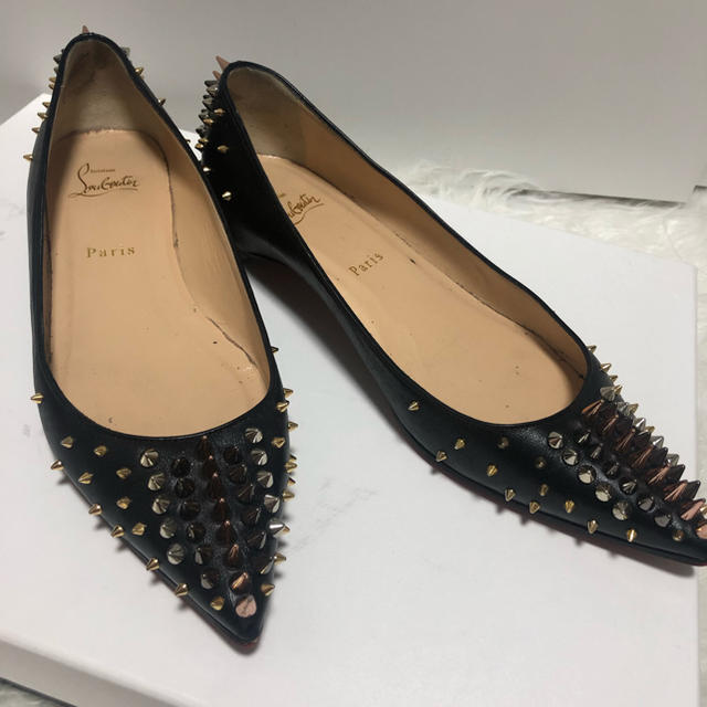 Christian Louboutin(クリスチャンルブタン)のクリスチャンルブタン スタッズ パンプス レディースの靴/シューズ(ハイヒール/パンプス)の商品写真