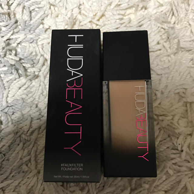 huda beauty ファンデーション 230N