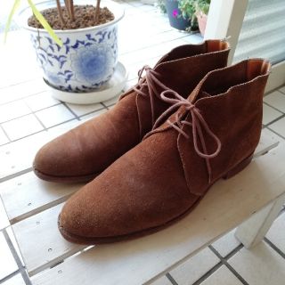 クロケットアンドジョーンズ(Crockett&Jones)の美品 クロケット＆ジョーンズ チャッカブーツ チャッカ 9D(ドレス/ビジネス)