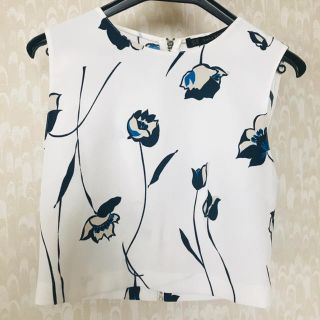 ザラ(ZARA)のXS＊ZARA＊チビ丈＊ノースリーブ(シャツ/ブラウス(半袖/袖なし))