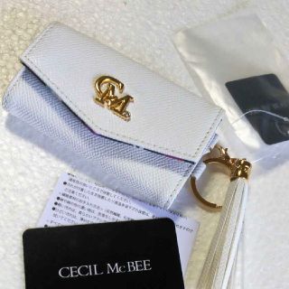 セシルマクビー(CECIL McBEE)のCECIL McBEE★新品★キーリング付内フラワー柄4連キーケース(キーケース)