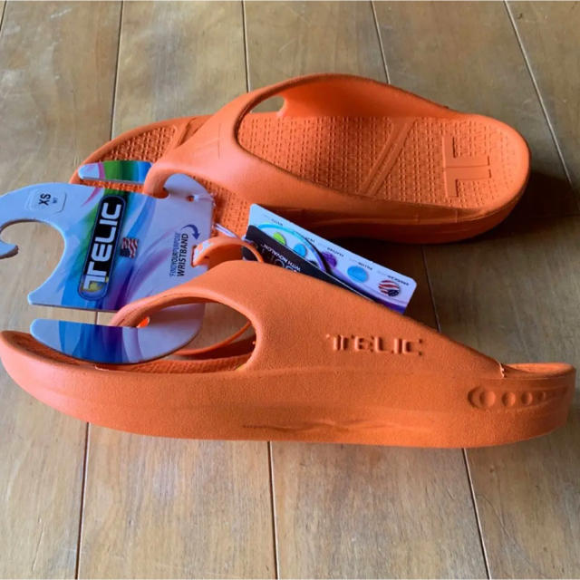 BIRKENSTOCK(ビルケンシュトック)の☆新品 TELIC テリックサンダル XS 24㎝ オレンジ リストバンド付き レディースの靴/シューズ(サンダル)の商品写真