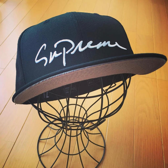 Supreme CLASSIC SCRIPT  NEW ERA 7 5/8 1