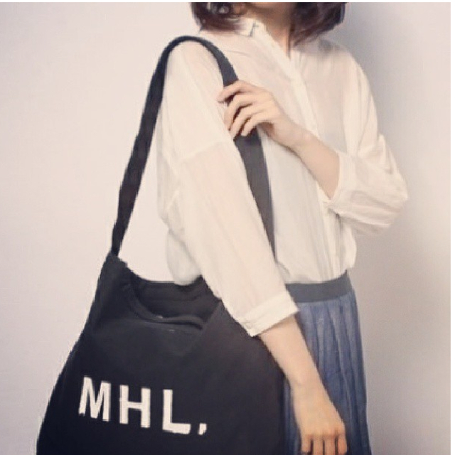 MARGARET HOWELL(マーガレットハウエル)のMHL キャンバスバッグ レディースのバッグ(ショルダーバッグ)の商品写真