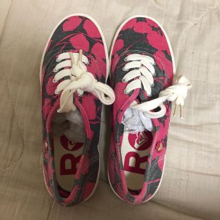 ロキシー(Roxy)のROXY 花柄　ロキシー スニーカー(スニーカー)