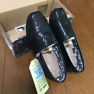 トムズ(TOMS)の専用です☆新品スリッポン☆20センチ  キラキラ黒(スリッポン)