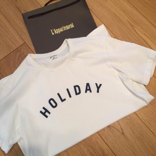 アパルトモンドゥーズィエムクラス(L'Appartement DEUXIEME CLASSE)のアパルトモン HOLIDAY ホリデーT(Tシャツ(半袖/袖なし))