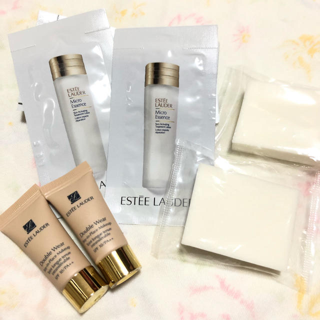 Estee Lauder(エスティローダー)のエスティローダー ダブルウェア  サンプル ボーン サンド コスメ/美容のベースメイク/化粧品(ファンデーション)の商品写真