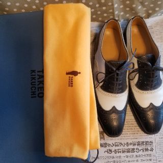 タケオキクチ(TAKEO KIKUCHI)のタケオキクチ　白黒ウイングチップシューズ(ドレス/ビジネス)