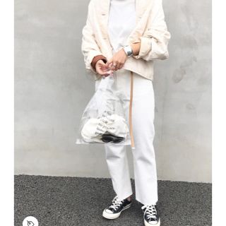 ザラ(ZARA)のマムデニム 白 34 切りっぱなしデニムパンツ ホワイトデニム(デニム/ジーンズ)