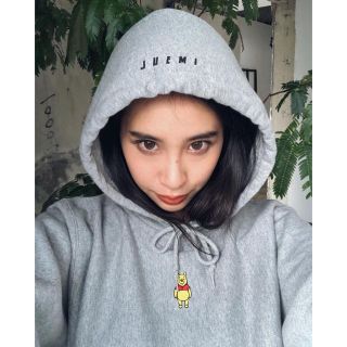 アリシアスタン(ALEXIA STAM)のjuemi HONEY & BEAR HOODIE(パーカー)