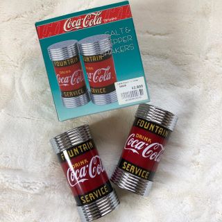 コカコーラ(コカ・コーラ)のCoca-Cola  SALT&PEPPER SHAKERS(収納/キッチン雑貨)