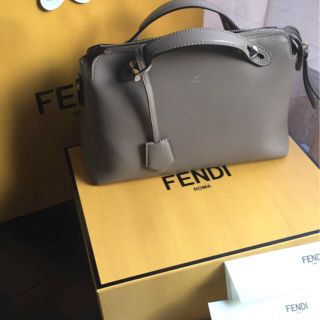 フェンディ(FENDI)のバイザウェイ  グレージュ(ショルダーバッグ)