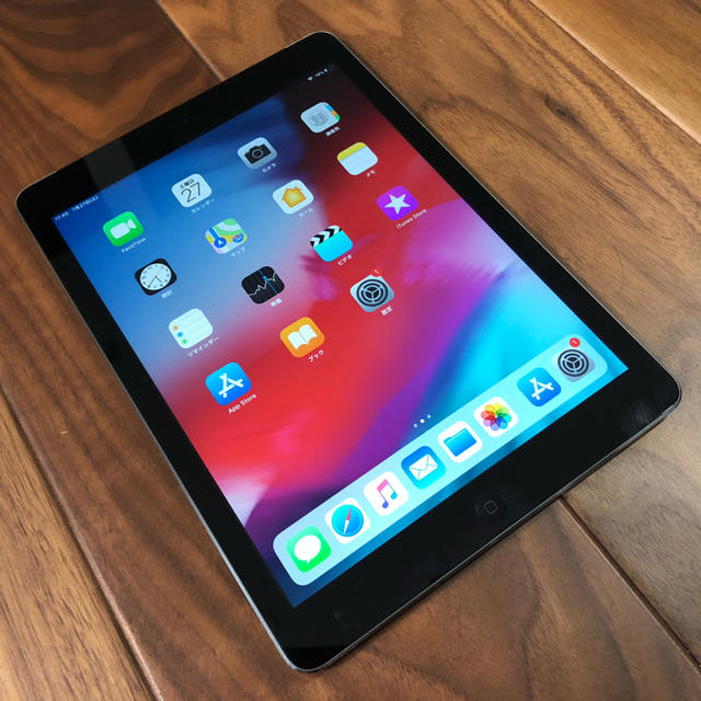 【​限​定​販​売​】 iPadAir MD792J/A 32GB Cellular(SoftBank) タブレット