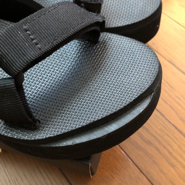 Teva(テバ)のteva サンダル 厚底 ブラック 23cm レディースの靴/シューズ(サンダル)の商品写真