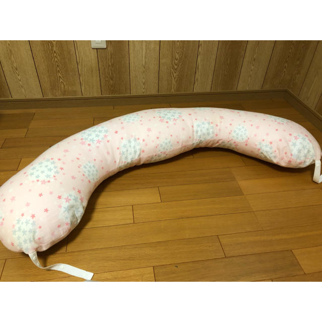 抱き枕 マタニティ 授乳 ピンク インテリア/住まい/日用品の寝具(枕)の商品写真