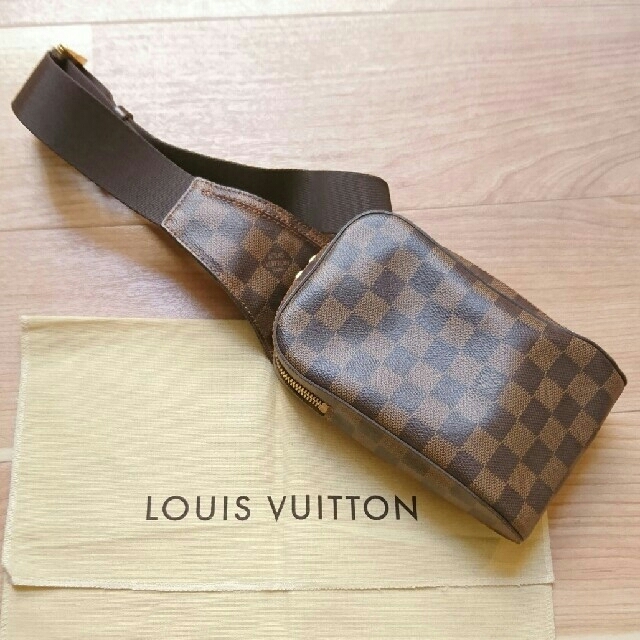 製造番号LOUIS VUITTON ジェロニモス