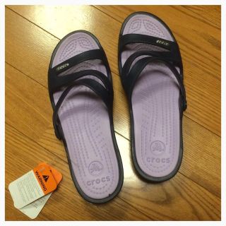 クロックス(crocs)の新品！クロックスサンダル(サンダル)