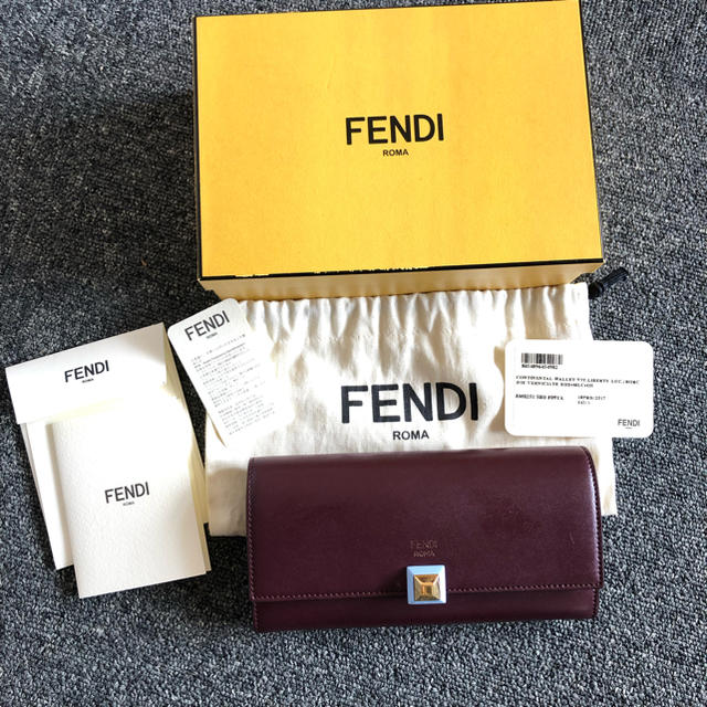 FENDI(フェンディ)のフェンディ 長財布 レディースのファッション小物(財布)の商品写真