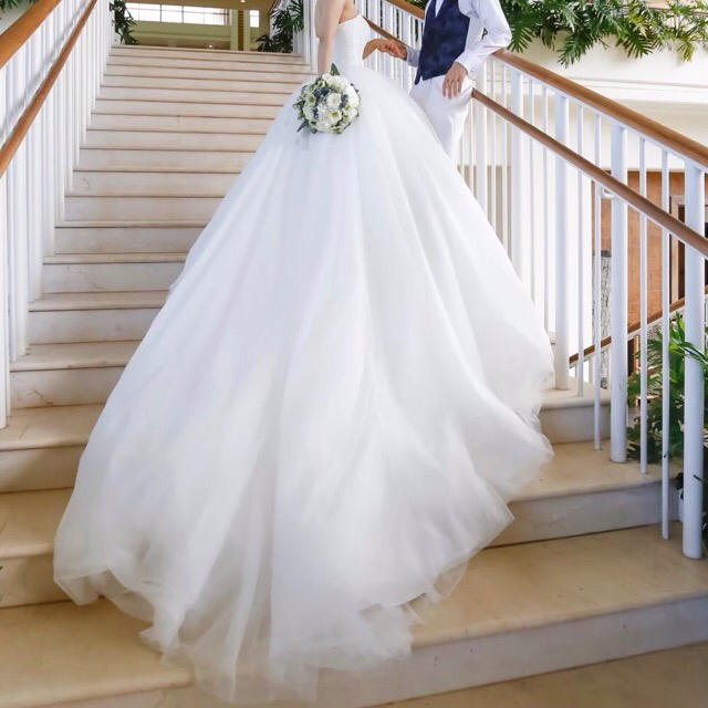 YNS WEDDING ウェディングドレス