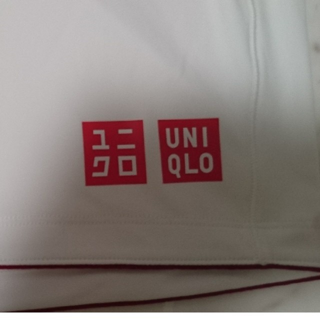 UNIQLO(ユニクロ)のフェデラー ユニクロ 完売品 新品未使用 人気商品 スポーツ/アウトドアのテニス(ウェア)の商品写真