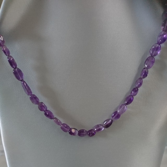 ハニー様アメジスト 小粒 ネックレス 紫水晶 天然石 レディースのアクセサリー(ネックレス)の商品写真